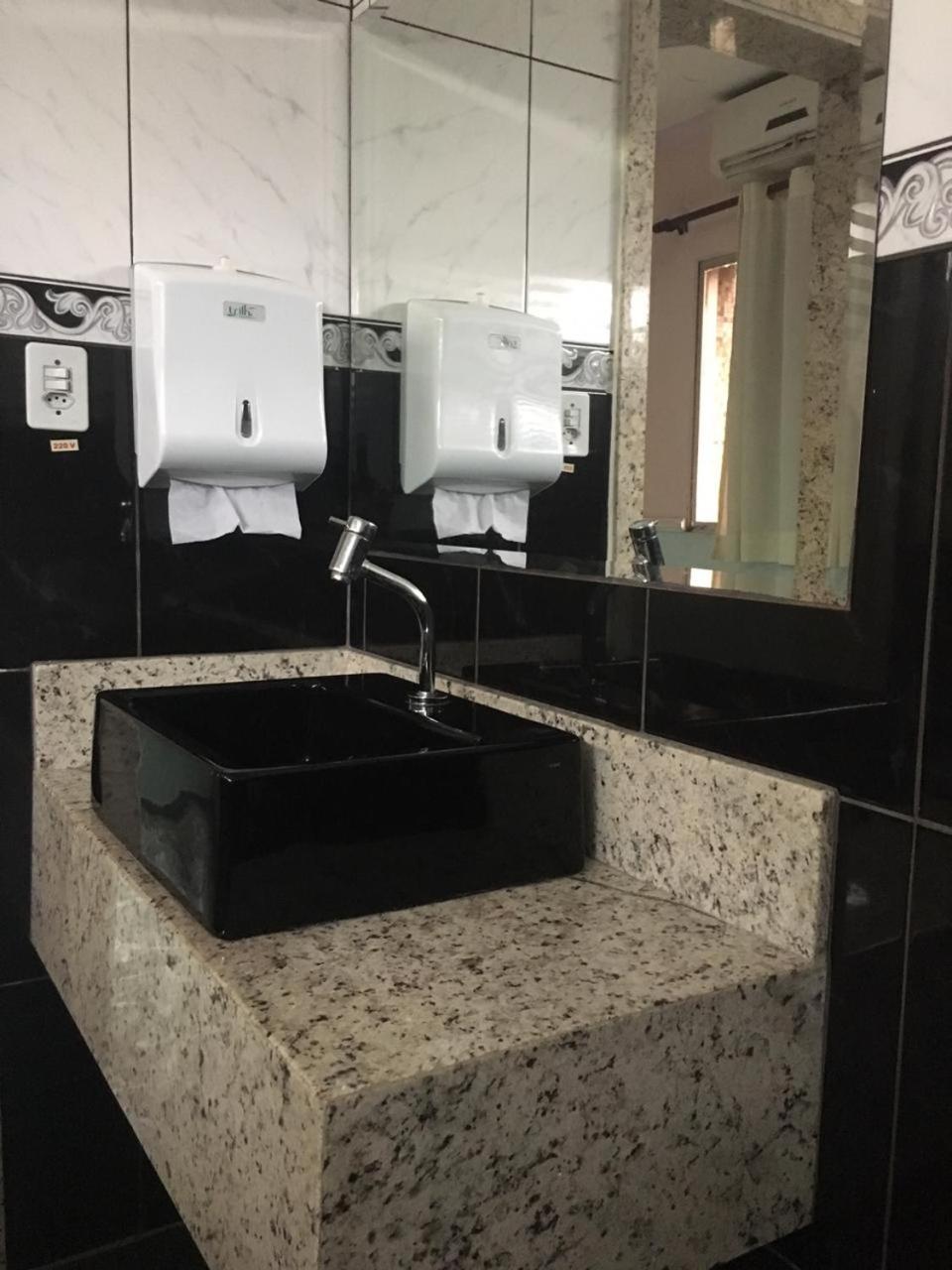 Stilus Hotel - Adults Only سانتوس المظهر الخارجي الصورة